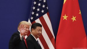 Китай отменил запланированные штрафные пошлины против США. Ранее после частичного урегулирования торговых споров об отказе от дополнительных штрафных пошлин на товары из КНР объявили США