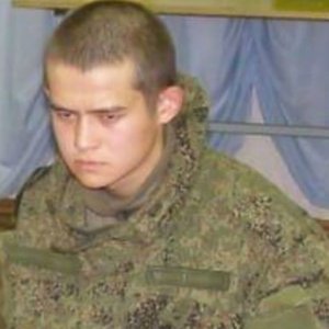 Устроивший стрельбу в Горном Шамсутдинов признан потерпевшим в деле о неуставных отношениях в части. Возбуждено уголовное дело по факту неуставных отношений по ст. 335 УК РФ