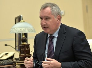 Человек будущего Рогозин пообещал Путину невозможное. Будущее российской космонавтики — шутихи и петарды