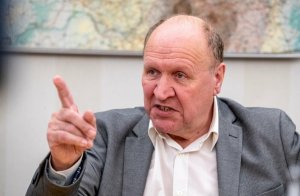 Министр внутренних дел Март Хельме: Германия скоро будет по сравнению с Эстонией военным  карликом