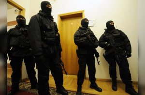 В «банде патриотов» оказались действующие военнослужащи