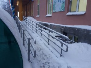 Активисты ОНФ в Коми выявили недостатки при обустройстве доступной среды в детской поликлинике Сыктывкара