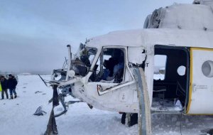 Вертолет Ми-8 аварийно сел в Красноярском крае