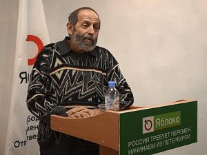 Депутат Борис Вишневский, которого ранее обвиняли в домогательствах к студенткам РГПУ им. Герцена, оказался в эпицентре очередного скандала.