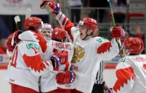 Сборная России победила Швейцарию и вышла в полуфинал молодежного ЧМ