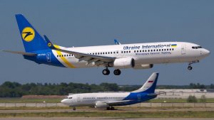 Украинский лайнер со 180 пассажирами упал у тегеранского аэропорта