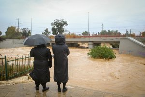 [Кажется началось...] В Израле потоп, Тель-Авив ушел под воду