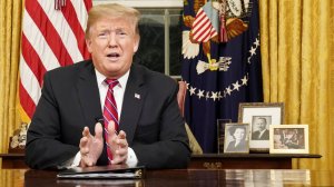После «охоты на ведьм»: почему Трамп заговорил о необходимости развивать торговые связи с Россией