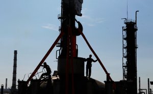 Эксперты оценили в $900 млн потери бюджета от «игры кодами» на мазуте