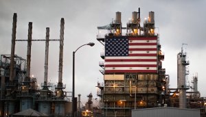 Нефтеперерабатывающие компании США скупают дешевый российский мазут после введения новых правил IMO