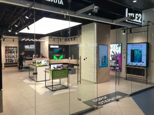 В Мурманске открылся первый digital-салон Tele2