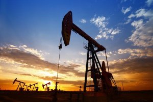 Соседи готовы помочь Беларуси с нефтью. Вопрос в цене