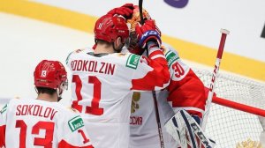 Российские хоккеисты забросили 10 шайб Финляндии в полуфинале и вышли в финал юношеских Олимпийских игр, где сыграют с США
