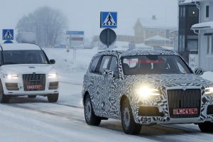 Конкурент Cullinan и Bentayga выехал на тесты: новые фото Aurus Komendant