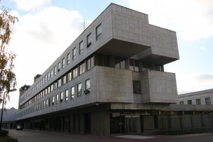 Польский посол в РФ обратился к директору российского канала из-за высказываний о Катыни