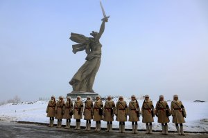 На Мамаевом кургане отметили 77–ю годовщину победы в Сталинградской битве