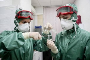 Вирусы, вакцины и аномально теплая зима: что обсуждали ученые в январе