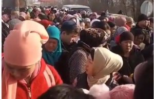 Дети и женщины массово решили покинуть Казахстан из-за погромов