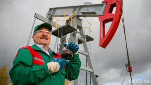Белоруссия намерена покупать нефть у России по мировым ценам