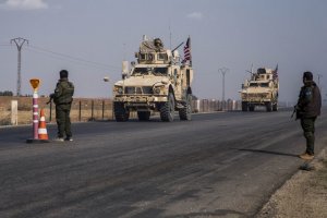 СМИ: в Ираке подорвалась колонна, перевозившая груз для войск США