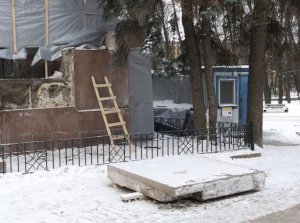 В Нижнем Новгороде реконструируют памятник героям 1905 года