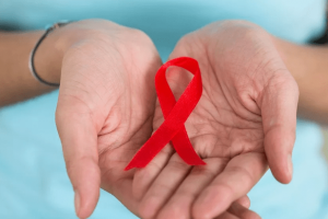 Минздрав поставли рекорд потратив 15 миллиардов на борьбу с ВИЧ ЗА НЕДЕЛЮ