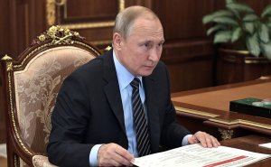 Путин выступил против однополых браков в России