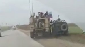 Появилось видео инцидента с бронемашинами США и России в Сирии