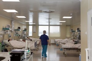 Острая медицинская недостаточность. Как врачи оказались на грани выживания?