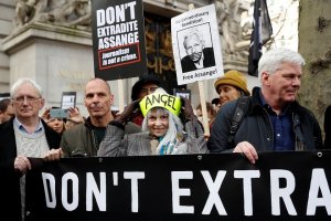 В суде Лондона начнутся слушания по делу об экстрадиции Ассанжа в США