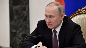 Путин: Россия продолжит оснащать армию и флот новейшим вооружением