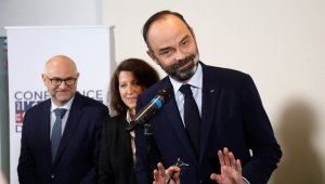 Премьер Франции заявил, что законопроект о пенсиях утвердят без голосования в парламенте