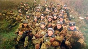 [Памяти 6-ой роты] Открывайте, ангелы, в небеса ворота, к вам с поклоном навсегда в храм шестая рота...