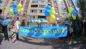 На сотрудника украинского консульства в Новосибирске жалуются на форумах