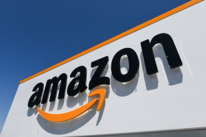 Amazon столкнулась с протестами по всему миру на фоне пандемии