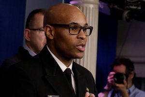 Главный хирург США описал ситуацию с коронавирусом словами «все станет плохо»