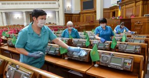 Вирус начинает излечивать Украину от русофобии