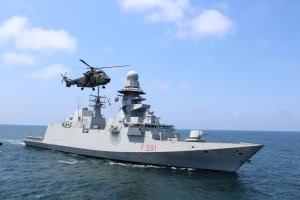 Суда НАТО SNMG2 зашли в Черное море и направляются в Грузию