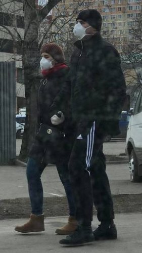 В Крым завезли коронавирус через Украину. Люфтующие на двух табуретках