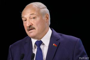 Лукашенко рассказал, что в Витебске более 10 врачей заразились коронавирусом