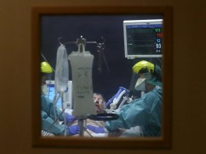 УНИАН (Украина) Число заболевших коронавирусом на Украине возросло до 1096, сегодня скончался еще один инфицированный