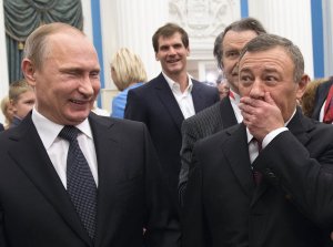На плитку бюджет не треснет: на карантинной неделе мэрия Москвы объявила 5-миллиардные тендеры на благоустройство