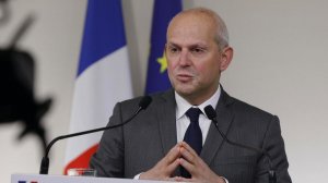 Во Франции от COVID-19 скончались более 7500 человек