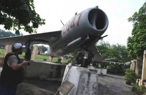 МиГ-17 против F-105: первая победа в небе Вьетнама