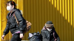 Число случаев заражения коронавирусом на Украине возросло до 1462
