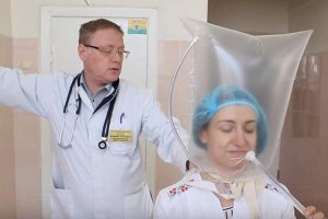 (Оборзеватель. Украина) Пакет на голову — на Украине нашли способ борьбы с коронавирусом