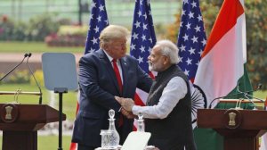 Трамп: США могут принять ответные меры, если Индия введет запрет на поставки медикаментов