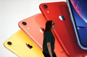 В России хотят запретить искусственное замедление старых смартфонов