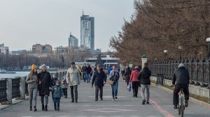 Все неизбежно переболеют. Вирусологи выступили против всеобщих карантинов