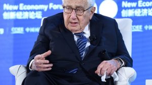 "Хаос может затянуться на поколения": Киссинджер рассказал о мире после пандемии